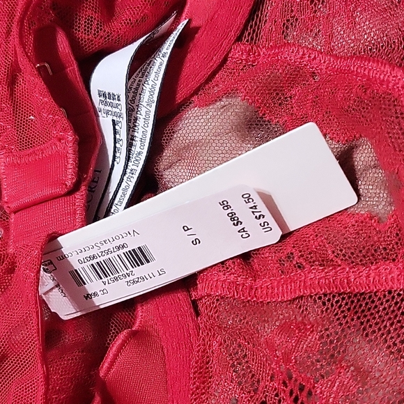NWT Victoria's Secret Designer Collection Teddy Red Lace - Picture 3 of 6